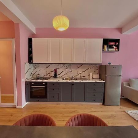 Coral Apartment - City Center Tirana Kültér fotó